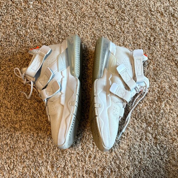 Nike Air Edge 270 Pure Platinum 2019 - Picture 3 of 8